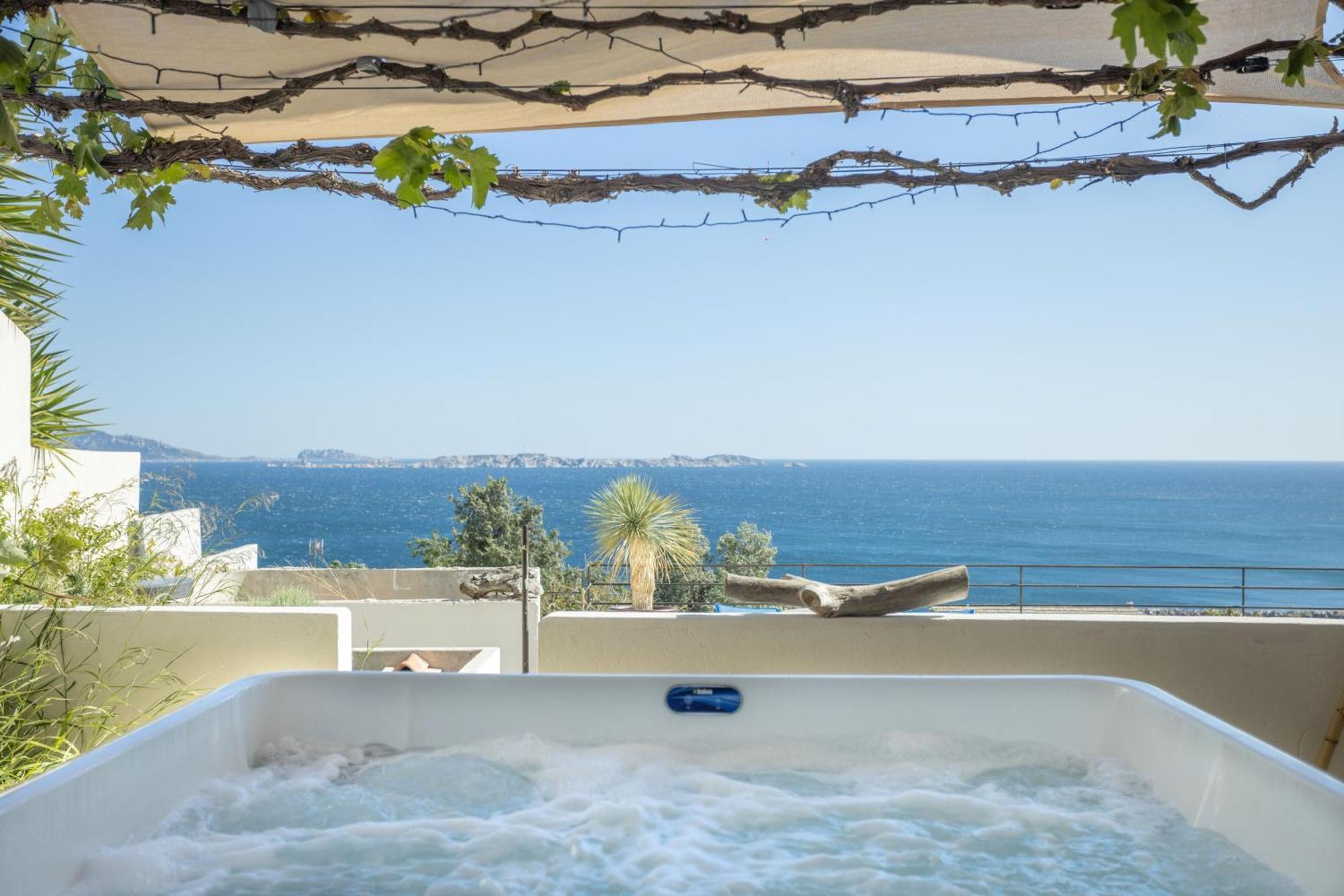 Les Suites Love 3 Spa Vue Mer Piscine Marseille Exteriör bild